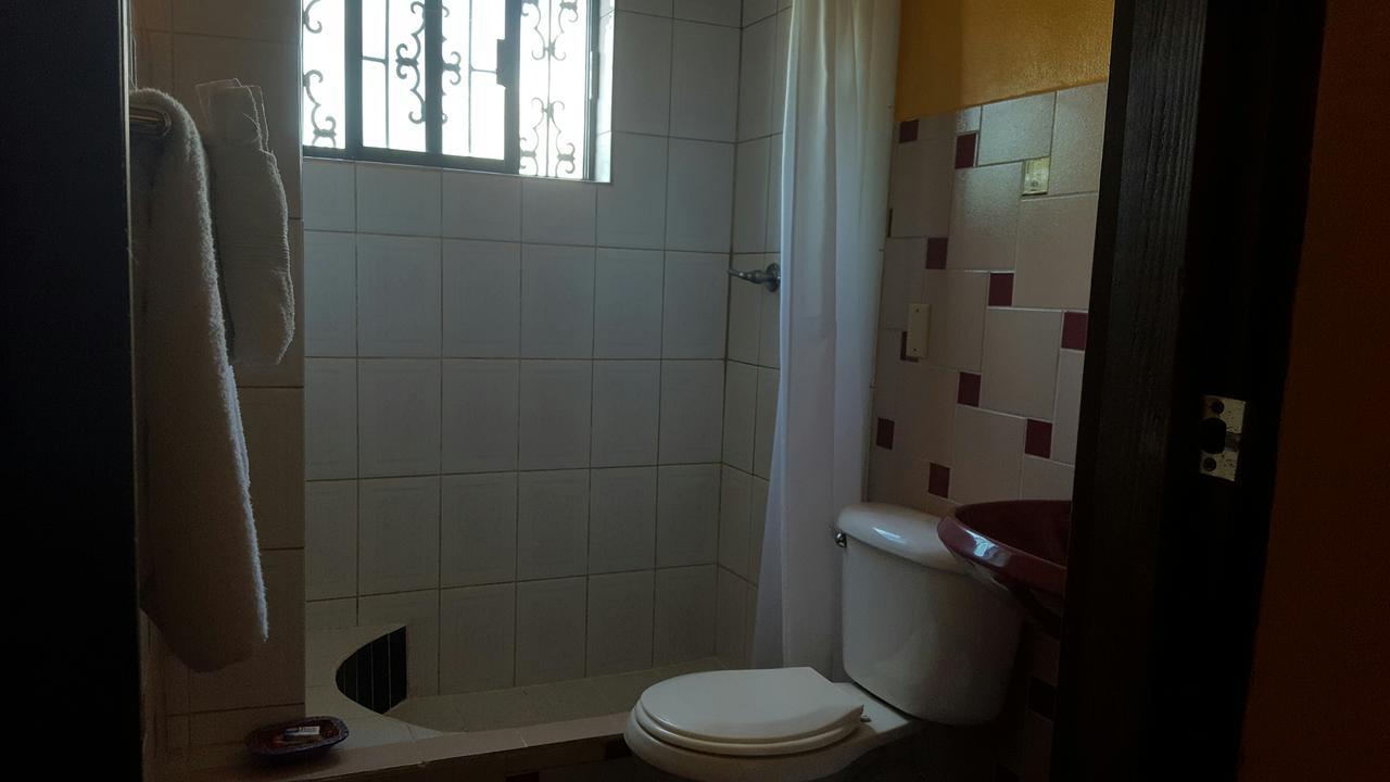 Martha'S Guesthouse San Ignacio Bilik gambar