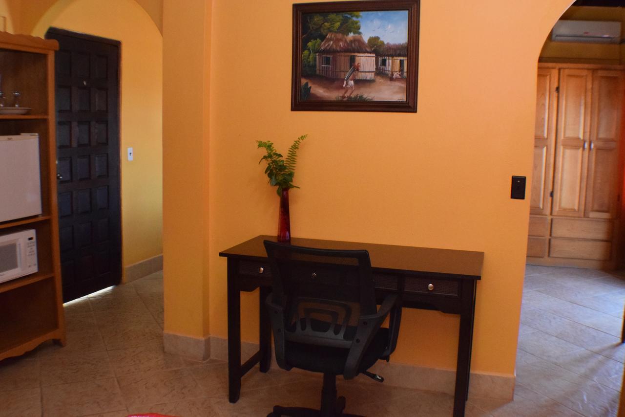 Martha'S Guesthouse San Ignacio Bilik gambar